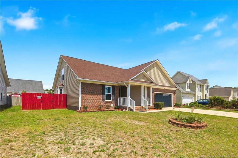 2955 Dalmation Dr, Hope Mills, NC 28348