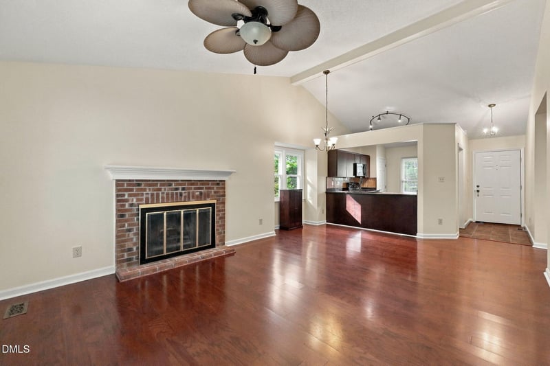 3 Jessica Ct, Durham, NC 27704