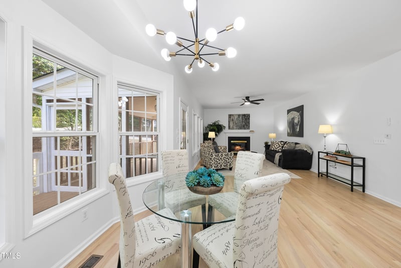300 New Parkside Dr, Chapel Hill, NC 27516