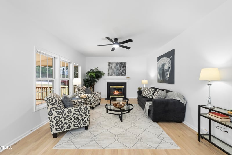 300 New Parkside Dr, Chapel Hill, NC 27516