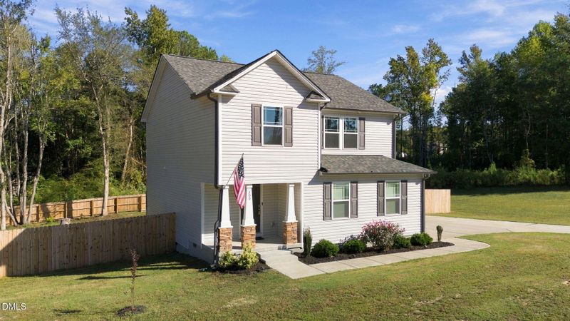 300 Starry Sky Dr, Benson, NC 27504