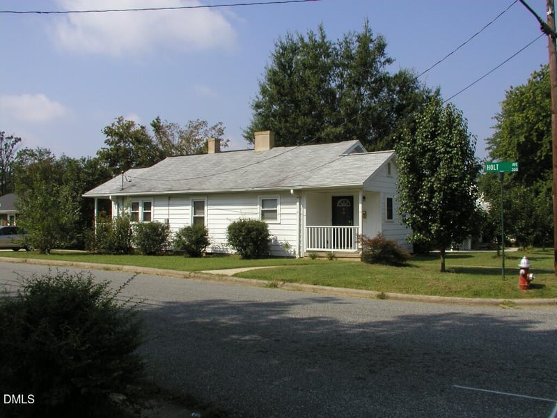 300 Ward St, Graham, NC 27253