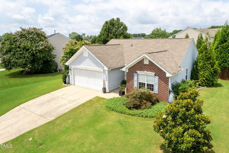 3004 Softwind Dr, Clayton, NC 27520