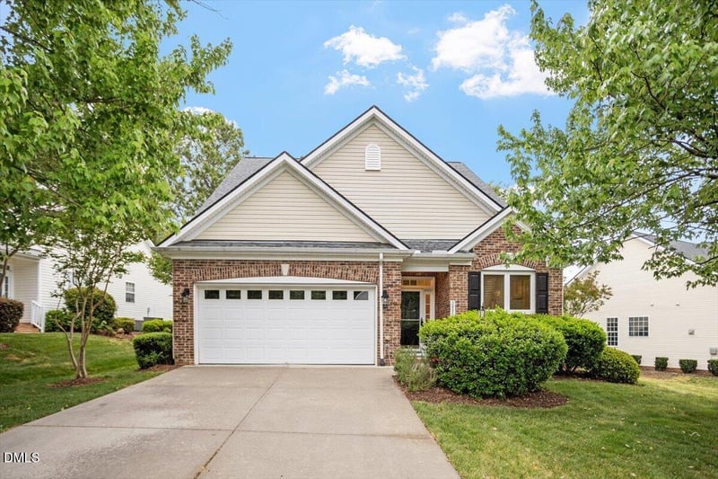3005 Heritage Pines Dr, Cary, NC 27519