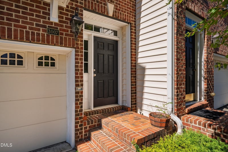 3007 Imperial Oaks Dr, Raleigh, NC 27614
