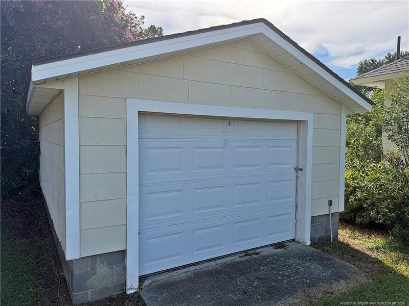 301 N 11th St, Erwin, NC 28339