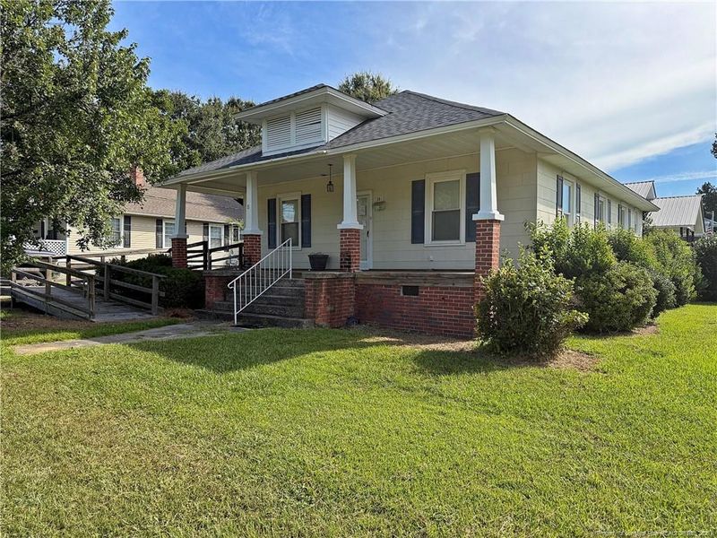 301 N 11th St, Erwin, NC 28339