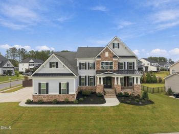 301 Addison Pond Dr, Holly Springs, NC 27540
