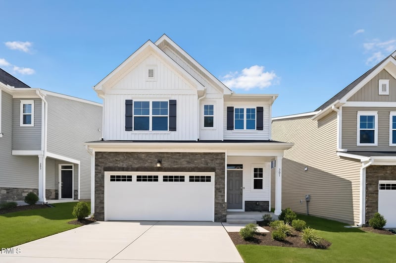 301 Beachcomber Dr, Lillington, NC 27546