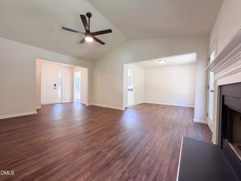 301 Hocutt Dr, Clayton, NC 27520