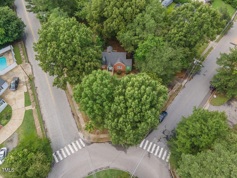 301 N King Charles Rd, Raleigh, NC 27610
