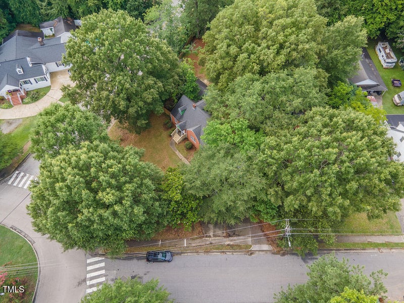 301 N King Charles Rd, Raleigh, NC 27610