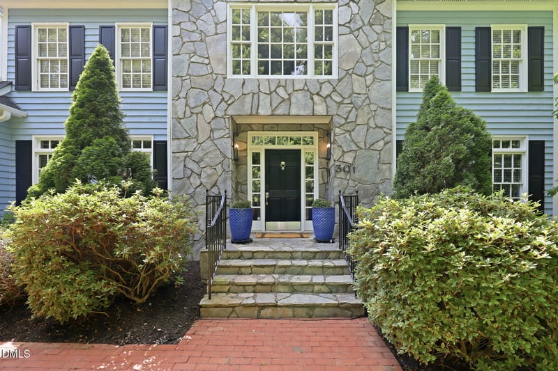 301 Lake Hogan Farm Rd, Chapel Hill, NC 27516