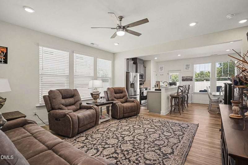 301 Whitley Ridge Dr, Clayton, NC 27527