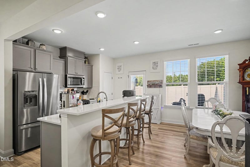 301 Whitley Ridge Dr, Clayton, NC 27527