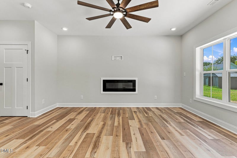 302 S 17th St, Erwin, NC 28339