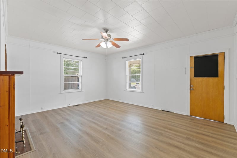 302 W E St, Erwin, NC 28339