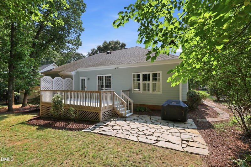 3020 Stone Gap Ct, Raleigh, NC 27612