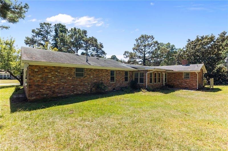 3024 Brechin Rd, Fayetteville, NC 28303
