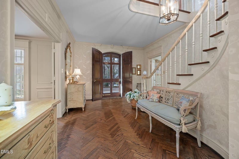 3025 N Fairway Dr, Burlington, NC 27215