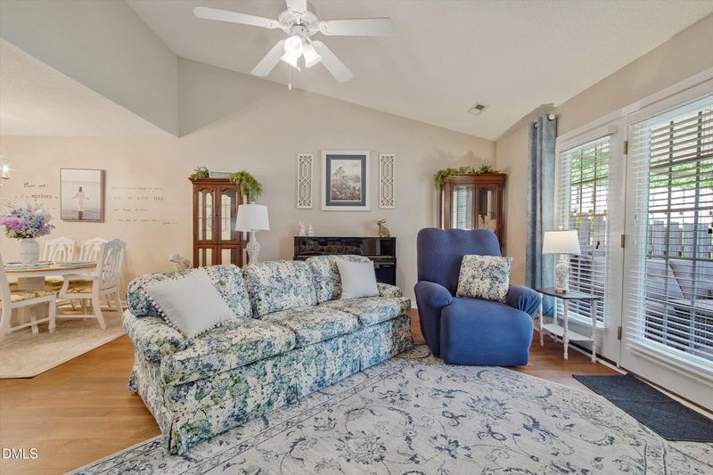 3027 Maple Ave #Apt D2, Burlington, NC 27215