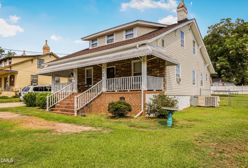 303 N 12th St, Erwin, NC 28339