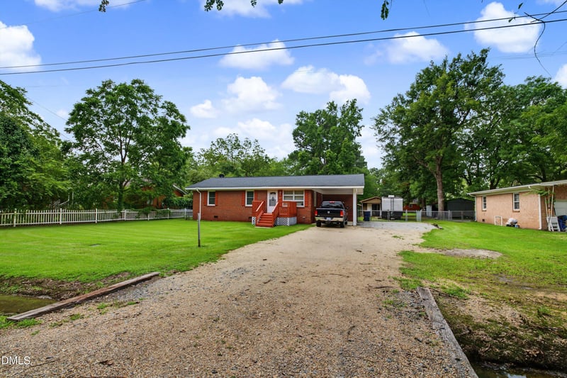 303 Shady Lane Dr, Smithfield, NC 27577