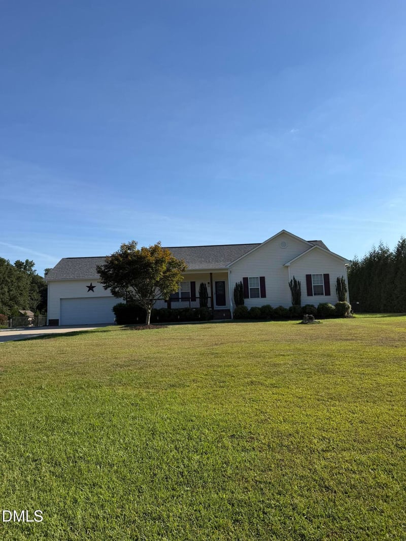 3031 Old School Rd, Four Oaks, NC 27524