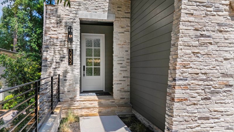 3032 Lewis Farm Rd, Raleigh, NC 27607