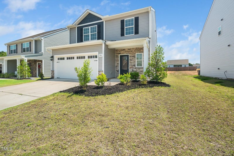 304 Azalea Gaze Dr, Youngsville, NC 27596