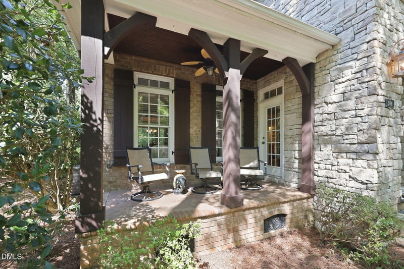 304 Flint Point Ln, Holly Springs, NC 27540