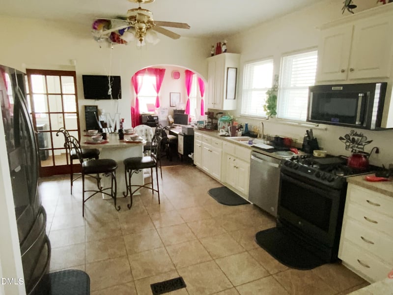 304 W Harnett St, Dunn, NC 28334