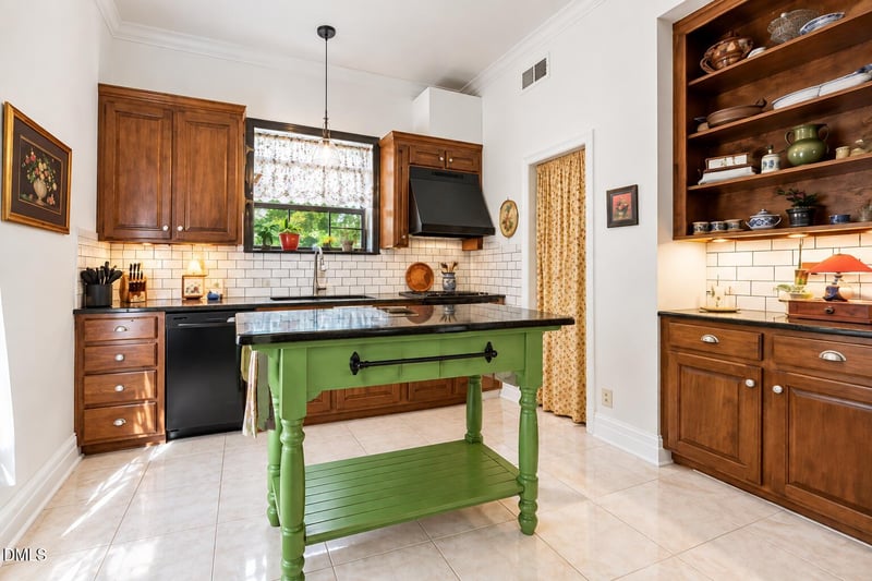 304 Kite Dr, Fuquay Varina, NC 27526