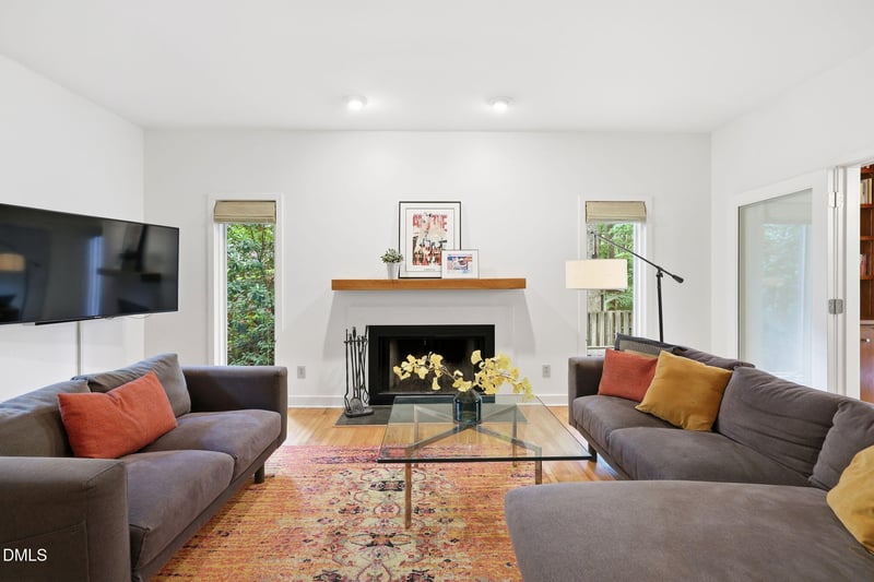 304 Old Forest Creek Dr, Chapel Hill, NC 27514