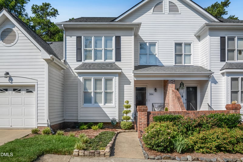 304 Vinca Cir, Cary, NC 27513