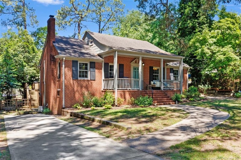 304 Woodcrest Rd, Fayetteville, NC 28305