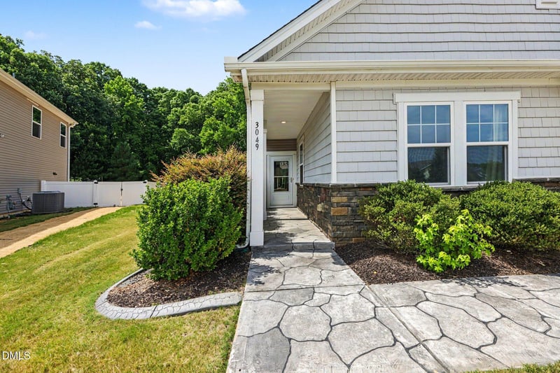 3049 Willow Ranch Dr, Fuquay Varina, NC 27526