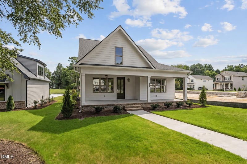 305 Grigsby Ave, Holly Springs, NC 27540