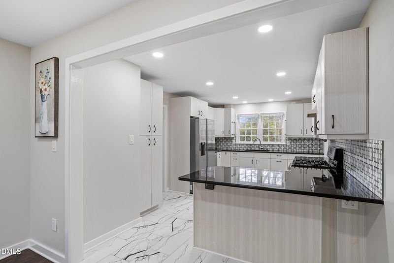 305 E Millbrook Rd, Raleigh, NC 27609