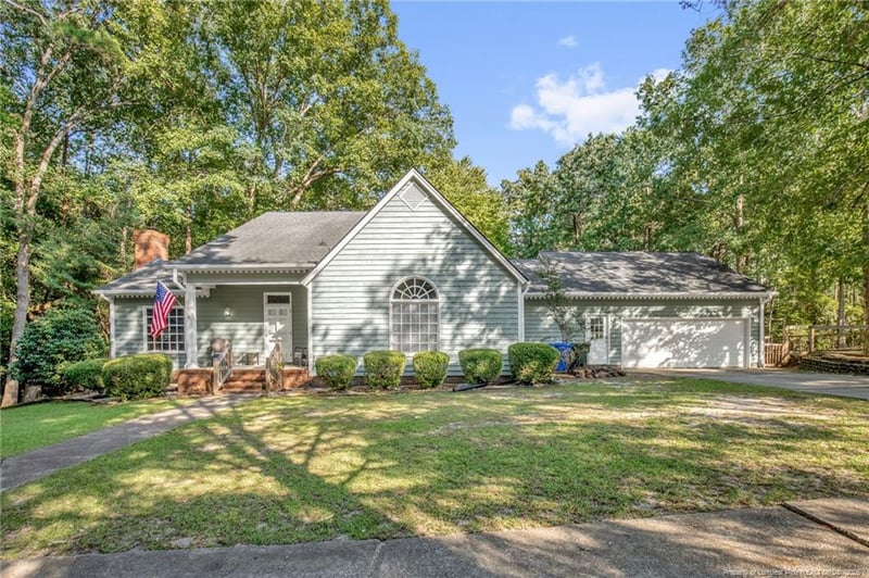 305 Oates Dr, Fayetteville, NC 28311