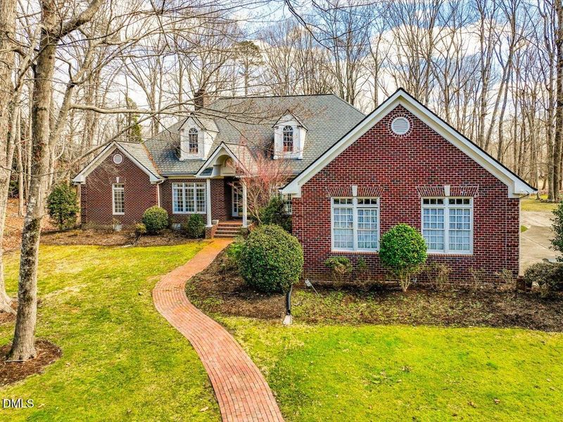 305 Sutherland Ct, Durham, NC 27712