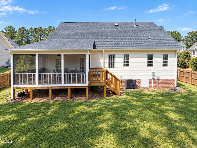 306 Blanchard Rd, Fuquay Varina, NC 27526
