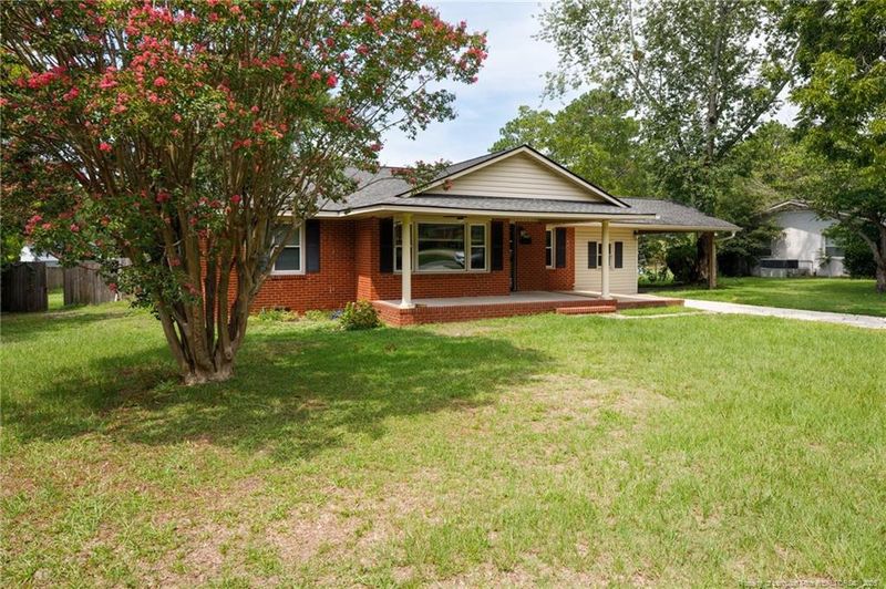 306 Fairfield Rd, Fayetteville, NC 28303