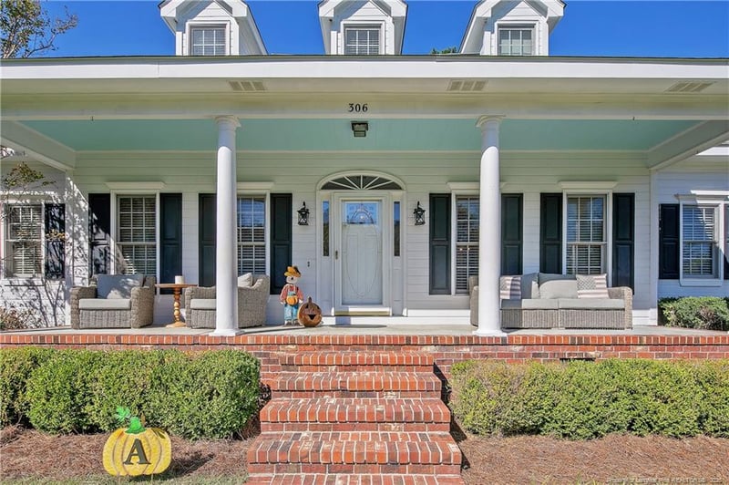 306 Lionshead Rd, Fayetteville, NC 28311