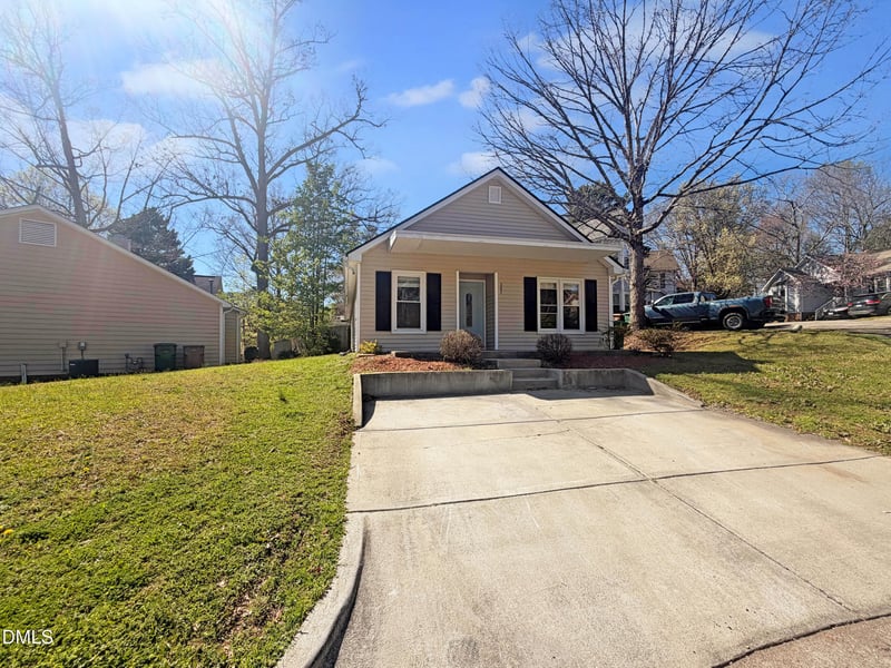 307 Wax Myrtle Ct, Cary, NC 27513