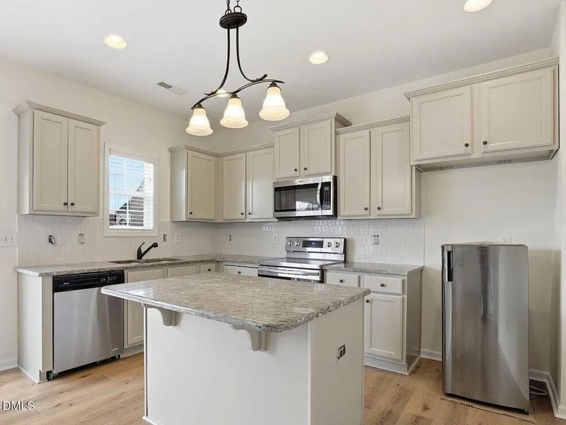 308 Chamberlain Dr, Clayton, NC 27527