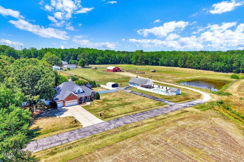 31 Chasewood Dr, Angier, NC 27501