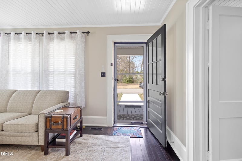 310 N 6th St, Smithfield, NC 27577