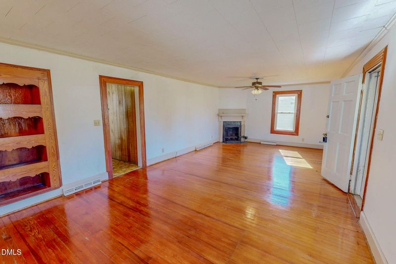 310 Barnette Ave, Roxboro, NC 27573