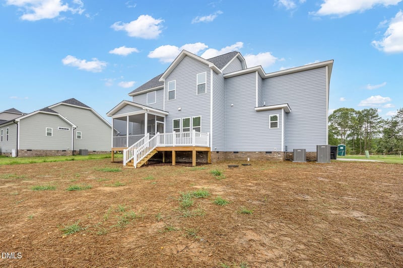 310 Freedom Rdg Dr, Smithfield, NC 27577